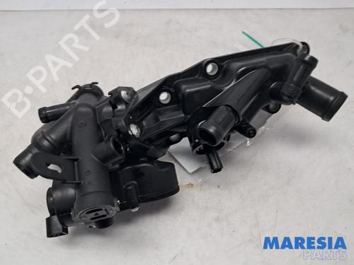 Thermostatgehäuse für RENAULT CLIO IV (BH_) 0.9 TCe 90 (BHNF, BHMA, BHMH, BHJK, BHJR) (90 hp) 31526136