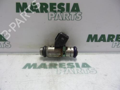 Used Injector LANCIA Y (840_) 1.2 (840AA, 840AF1A) (60 hp) 31490221