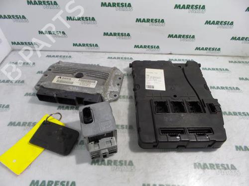 Used Engine control unit (ECU) RENAULT MEGANE II (BM0/1_, CM0/1_) 1.4 16V (BM0B, CM0B) (98 hp) 31411599