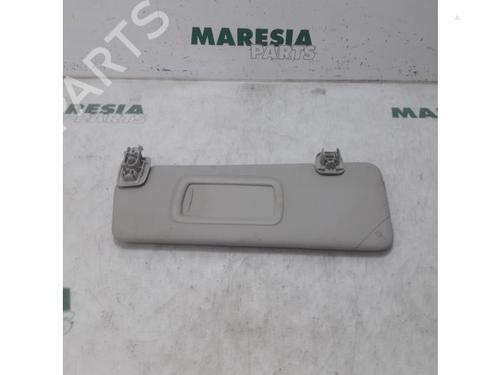 Parasol izquierda RENAULT MEGANE III Grandtour (KZ0/1) 1.5 dCi (KZ09, KZ0D, KZ1G, KZ29, KZ14, KZ1W, KZ10, KZ1F,... (110 hp) 31431357