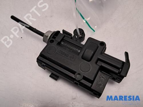 Fuel door actuator RENAULT MEGANE CC (EZ0/1_) 1.4 TCe (EZ0F, EZ1V) | BP31416119E18