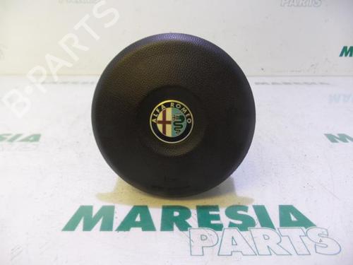 Used Driver airbag ALFA ROMEO 159 (939_) 3.2 JTS Q4 (939AXH1B, 939AXG22) (260 hp) 31537165