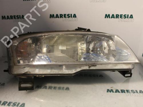 Used Right headlight FIAT STILO (192_) 2.4 20V (192_XD1A, 192AXD12) (170 hp) 31400853