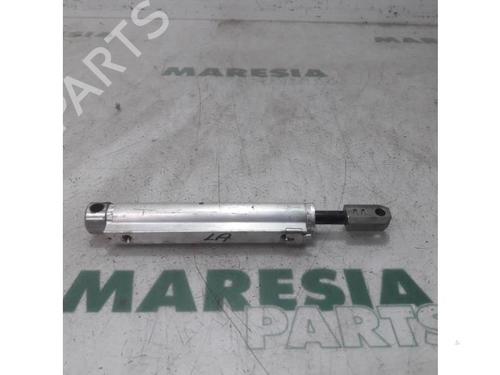 other-peugeot-207-cc-wd_-2007-2008-2009-2010-2011-2012-2013-2014-2015-31391665 main image