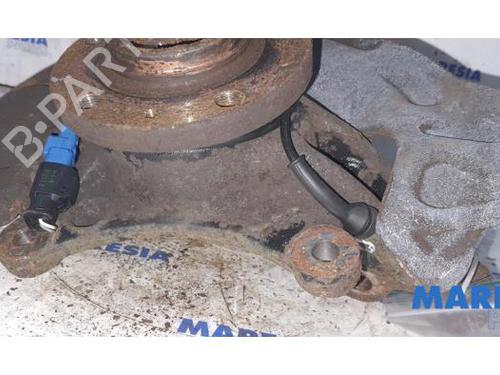 Right front steering knuckle PEUGEOT 508 I (8D_) 1.6 THP | BP31424571M26