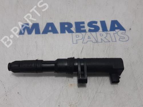 Used Ignition coil RENAULT SCÉNIC II (JM0/1_) 1.6 16V (JM1R) (112 hp) 31522487
