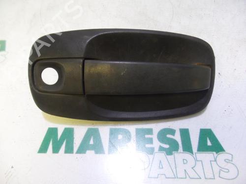 Used Front left exterior door handle RENAULT TRAFIC II Van (FL) 1.9 dCi 100 (FL0C, FL0K, FL0B) (101 hp) 31515631