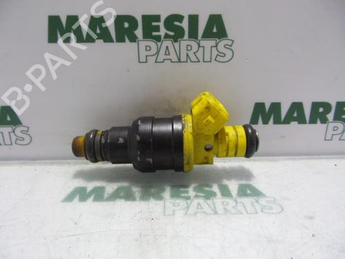 Used Injector ALFA ROMEO 155 (167_) 1.6 16V T.S. (167.A6A) (120 hp) 31507847