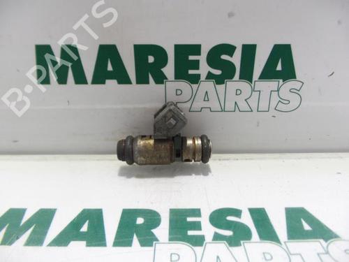 Used Injector Injector RENAULT ESPACE III (JE0_) 2.0 16V (JE0N, JE0L, JE02) (140 hp) 31499502 31499502