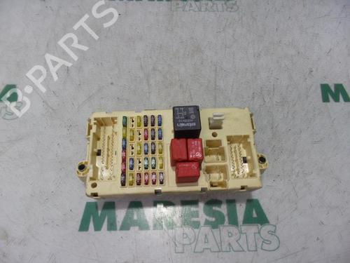 Sikringsdåse FIAT STILO (192_) 1.6 16V (192_XB1A) (103 hp) 31525852
