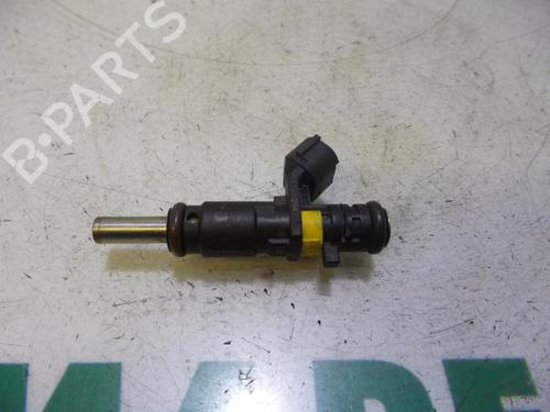 Used Injector PEUGEOT 5008 (0U_, 0E_) 1.6 16V (120 hp) 31435158