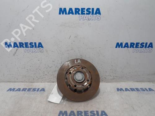 Used Left rear steering knuckle PEUGEOT 208 II (UB_, UP_, UW_, UJ_) 1.2 PureTech 100 (101 hp) 31451330