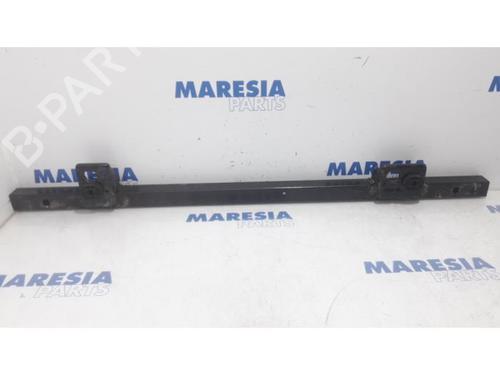 Used Crossmember FIAT DOBLO Cargo (263_) 1.6 D Multijet (263WXD1B, 263WXR1B, 263WXX1B, 263ZXD1B,... (105 hp) 31479961