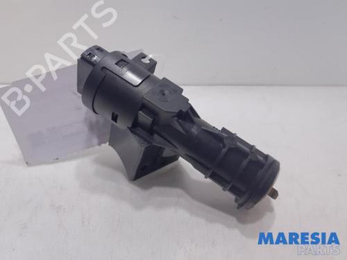 Used Ignition barrel FIAT 500 (312_) 0.9 (312AXG1A, 312.AXG11) (86 hp) 31486994