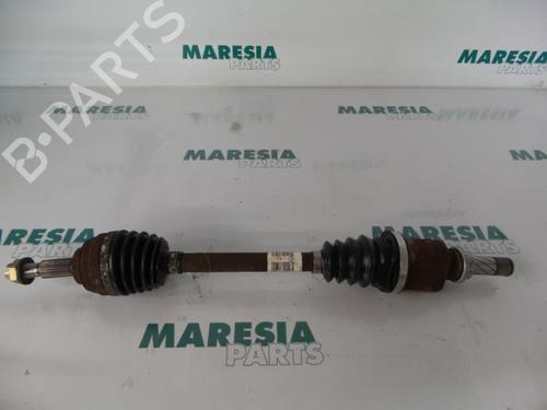 Used Left front driveshaft RENAULT CLIO III (BR0/1, CR0/1) 1.4 16V (98 hp) 31468261