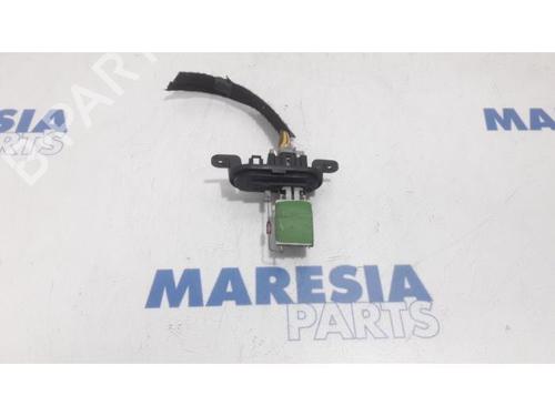 Used Electronic sensor RENAULT MASTER III Van (FV) 2.3 dCi 145 FWD (FV0E, FV0F, FV0H, FV02, FV0M, FV0S,... (146 hp) 31441252