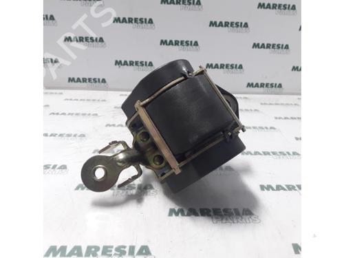 Used Front right seatbelt RENAULT LAGUNA II (BG0/1_) 1.9 dCi (BG08, BG0G) (120 hp) 31499534