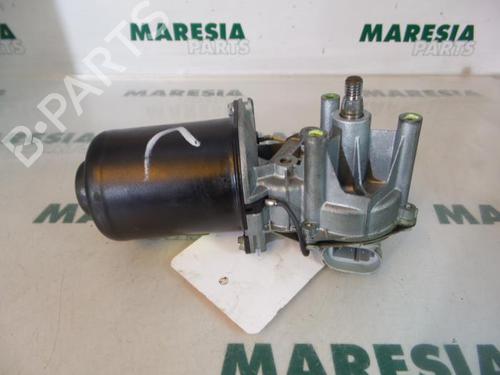 Used Front wiper motor RENAULT MEGANE I Coach (DA0/1_) 1.6 e (DA0F) (90 hp) 31452878