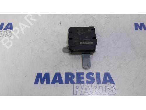 Used ECU airbags RENAULT CLIO IV Grandtour (KH_) 1.5 dCi 90 (KHN3, KHN4) (90 hp) 31398386