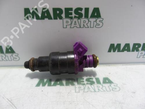 Used Injector RENAULT TWINGO I (C06_) 1.2 (C066, C068) (58 hp) 31532742