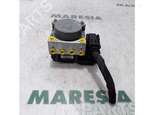 Used ABS pump FIAT PUNTO (199_) 1.3 D Multijet (84 hp) 31409636