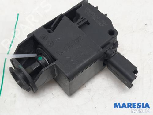 fuel-door-actuator-citroen-c4-picasso-ii-2013-31435429 main image