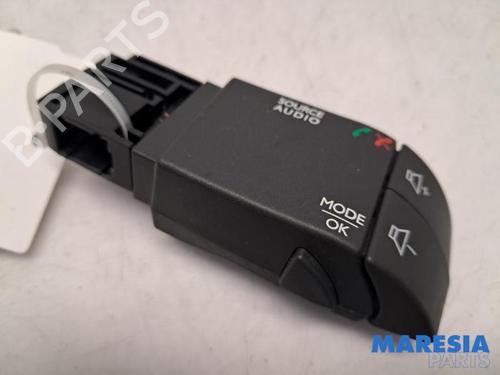 Comutador RENAULT CAPTUR I (J5_, H5_) 0.9 TCe 90 (90 hp) 31530686