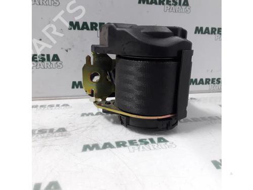 Used Rear left seatbelt FIAT PANDA (169_) 1.1 (169.AXA1A) (54 hp) 31471594