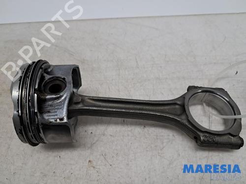 Used Other Other PEUGEOT 3008 II SUV (MC_, MR_, MJ_, M4_) 1.2 THP/ PureTech 130 (MRHNSM, MRHNSU, MRHNSJ, MRHNYW,... (131 hp) 39961181 39961181