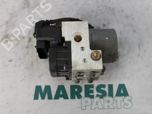 Used ABS pump RENAULT CLIO II (BB_, CB_) 1.4 16V (B/CB0P, BB13) (98 hp) 31437203