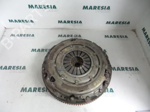 Used Flywheel FIAT CROMA (194_) 1.9 D Multijet (194AXC1B, 194AXC12) (150 hp) 31467561
