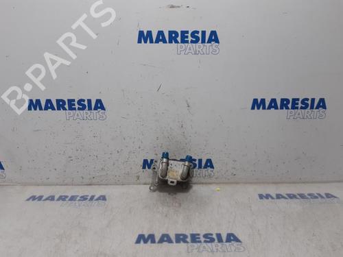Used Oil radiator RENAULT MEGANE IV Grandtour (K9A/M/N_) 1.3 TCe 115 (K9N9) (116 hp) 31475035