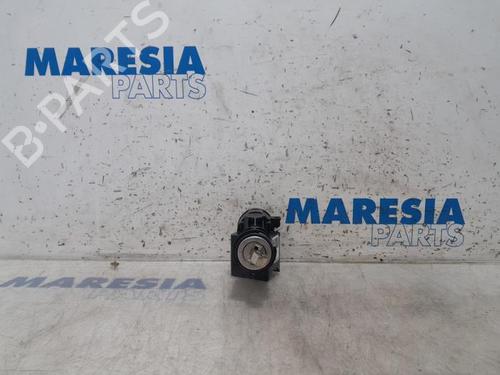 Used Ignition barrel FIAT 500 (312_) 1.4 (312AXC1B, 312CXC1B) (100 hp) 31480493