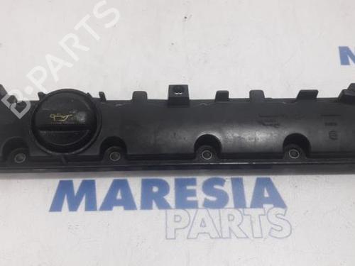 Used Valve cover PEUGEOT 206 CC (2D) 2.0 S16 (136 hp) 31429367