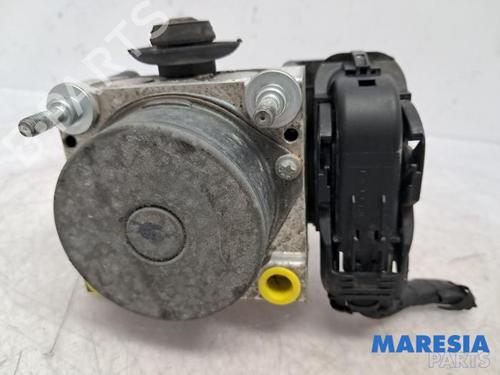 Used ABS pump FIAT 500 C (312_) 1.2 (312CXA1A, 312AXA1A) (69 hp) 31534306