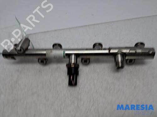 Used Injection rail RENAULT SCÉNIC IV (J9_) 1.3 TCe 140 (140 hp) 31511804