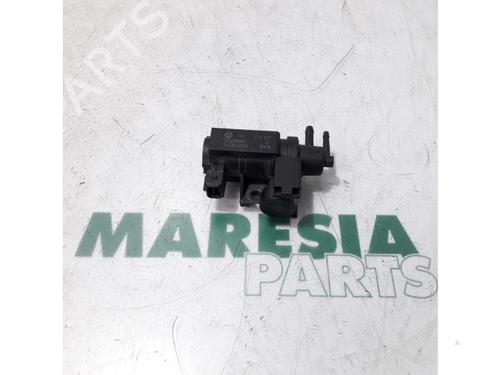 Used Electronic sensor FIAT DOBLO Cargo (263_) 1.3 D Multijet (263ZXT1A, 263WXT1A, 263ZYA1A, 263WYA1A) (80 hp) 31524555