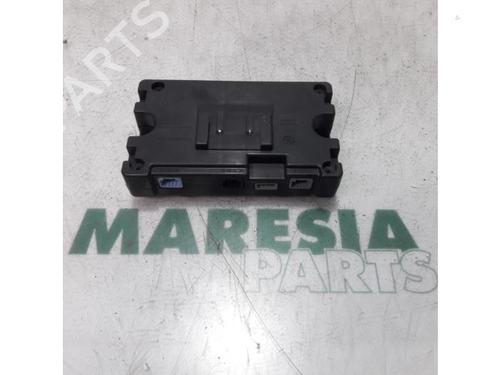 Used Control unit RENAULT MEGANE III Grandtour (KZ0/1) 1.5 dCi (KZ0C, KZ1A) (90 hp) 31447467