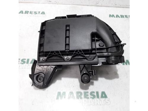 Used Air filter box CITROËN DS5 1.6 HDi 110 (112 hp) 31456640