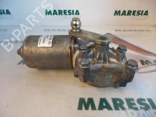 Used Front wiper motor FIAT GRANDE PUNTO (199_) 1.4 (199AXB11, 199AXB1A, 199BXB1A, 199AXL1A) (77 hp) 31523066