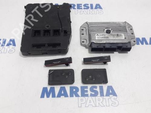 Used Engine control unit (ECU) RENAULT SCÉNIC II (JM0/1_) 2.0 (JM05, JM0U, JM1N, JM1U, JM2V) (135 hp) 31521703
