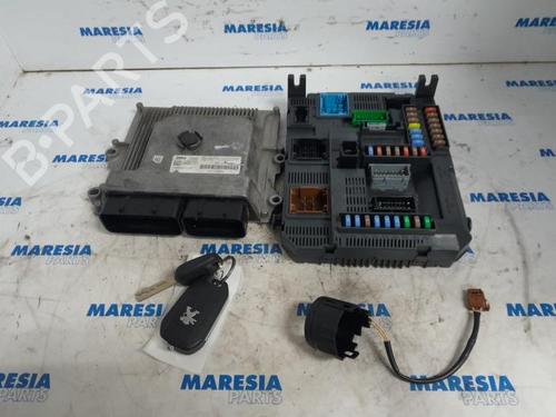 Used Engine control unit (ECU) PEUGEOT 308 II (LB_, LP_, LW_, LH_, L3_) 1.2 THP 110 (110 hp) 31409913