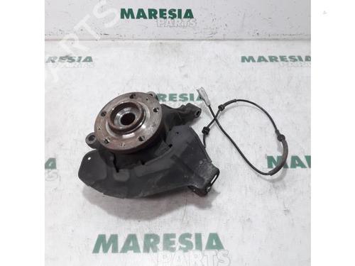 Used Left front steering knuckle Left front steering knuckle PEUGEOT EXPERT Van (VF3A_, VF3U_, VF3X_) 1.6 HDi 90 8V (90 hp) 31387626 31387626