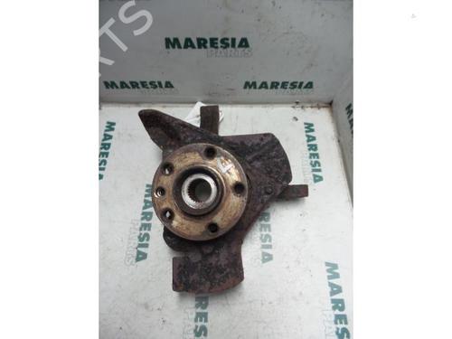 Used Left front steering knuckle PEUGEOT EXPERT Van (222) 1.9 TD (90 hp) 31424736