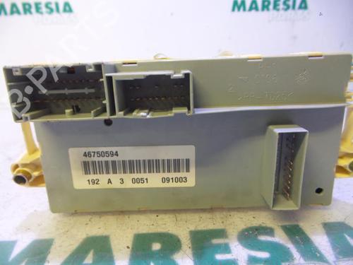 Fuse box FIAT STILO (192_) 1.6 16V (192_XB1A) | BP31419996E1