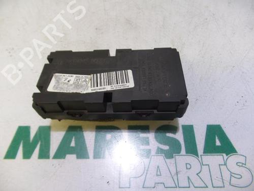 control-unit-peugeot-407-sw-6e_-6d_-2004-2005-2006-2007-2008-2009-2010-2011-31495745 main image