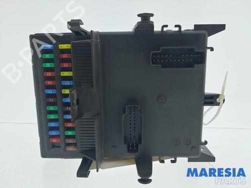 Used Fuse box Fuse box RENAULT LAGUNA II Grandtour (KG0/1_) 2.0 16V (KG00, KG0K, KG0W, KG0P) (135 hp) 36342614 36342614