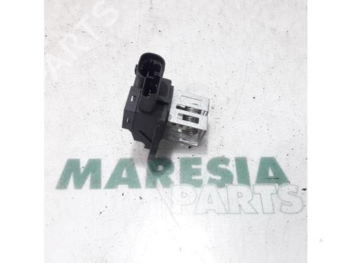 electronic-sensor-peugeot-2008-i-cu_-2013-31466767 main image