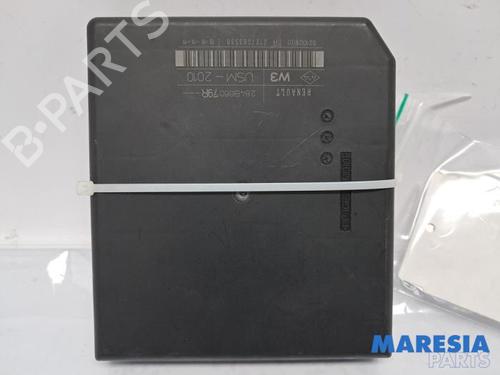 Used Fuse box RENAULT GRAND SCÉNIC III (JZ0/1_) 1.6 dCi (JZ00, JZ12) (130 hp) 31510533