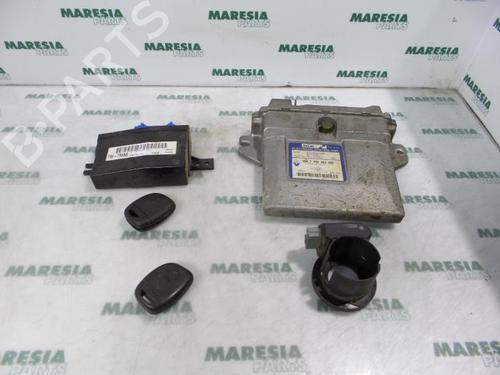 engine-control-unit-ecu-renault-kangoo-kc01_-1997-31383081 main image